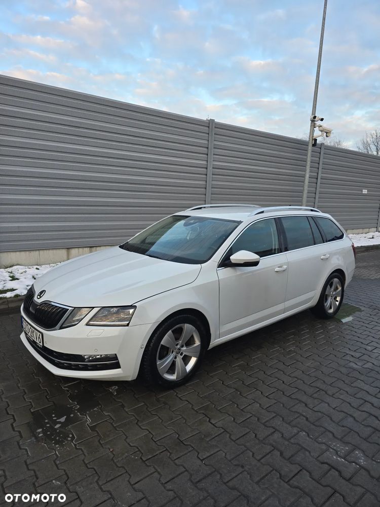 Skoda Octavia 1.6 TDI DSG Premium Edition - 1