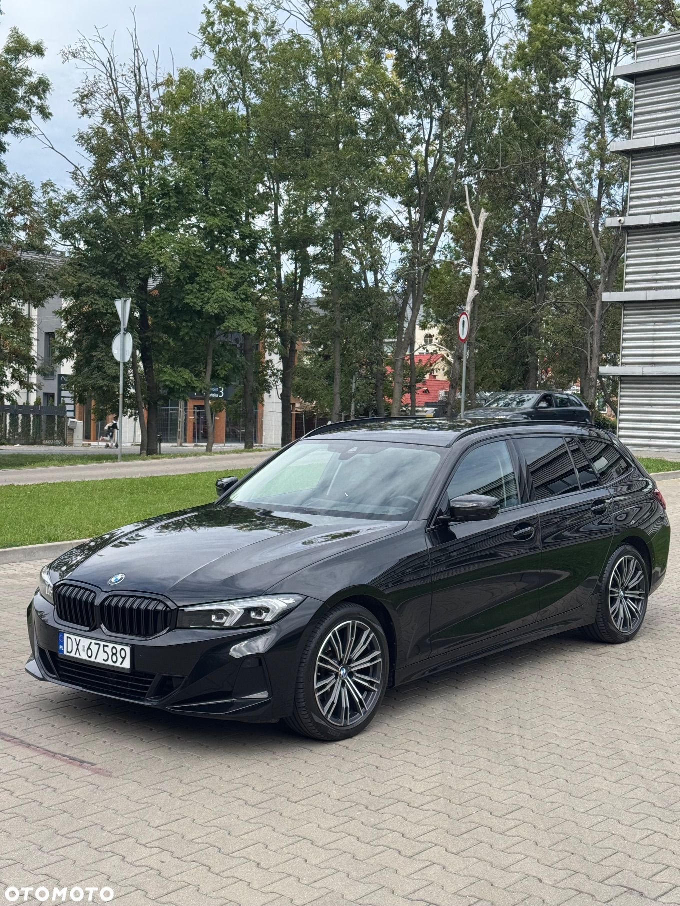 BMW Seria 3 318d Touring - 1