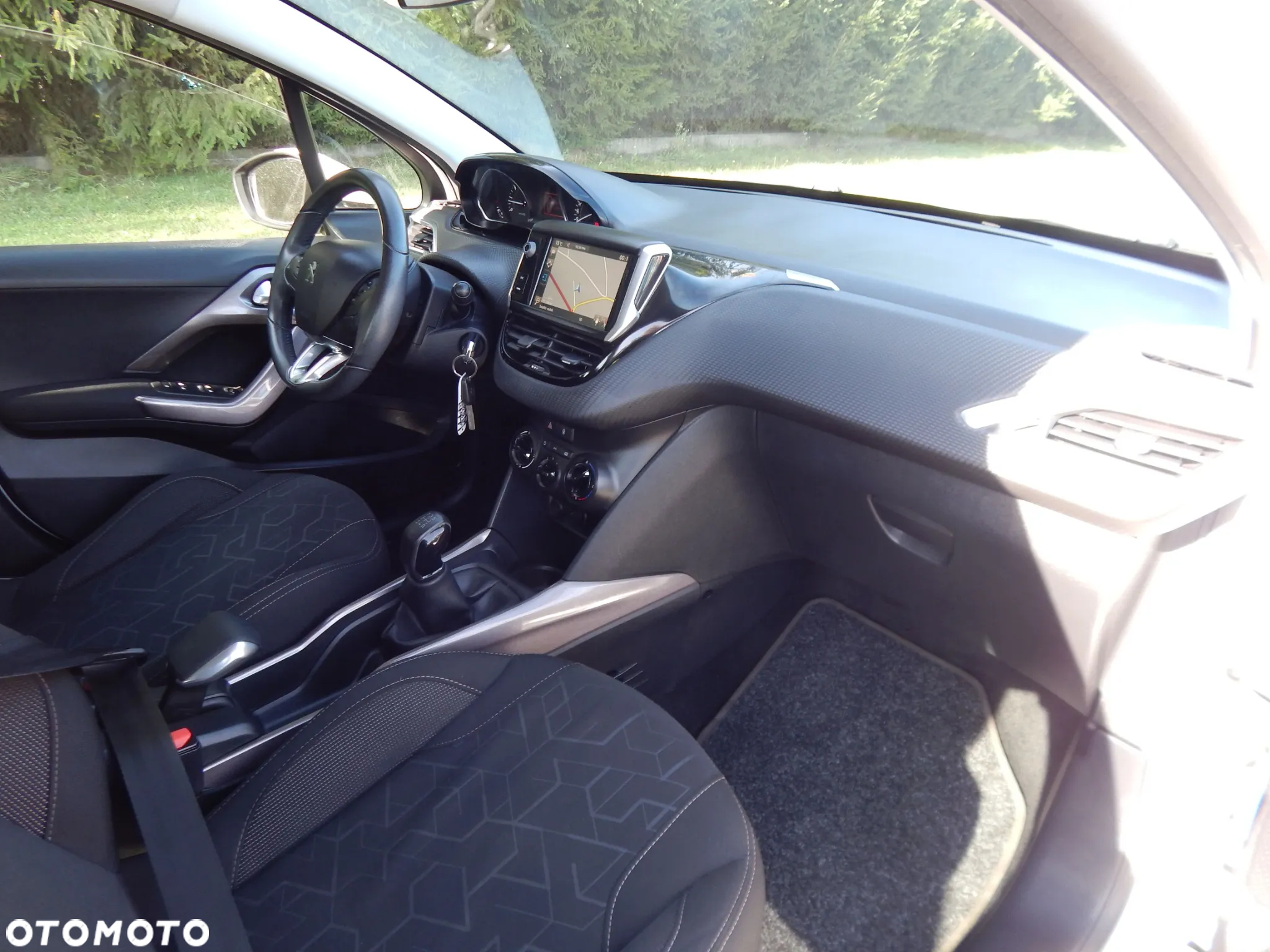 Peugeot 2008 1.2 Pure Tech Style - 15