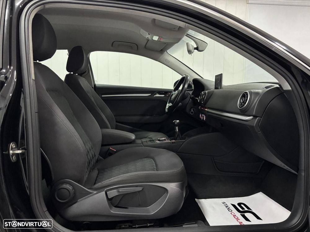 Audi A3 1.6 TDI S-line - 8