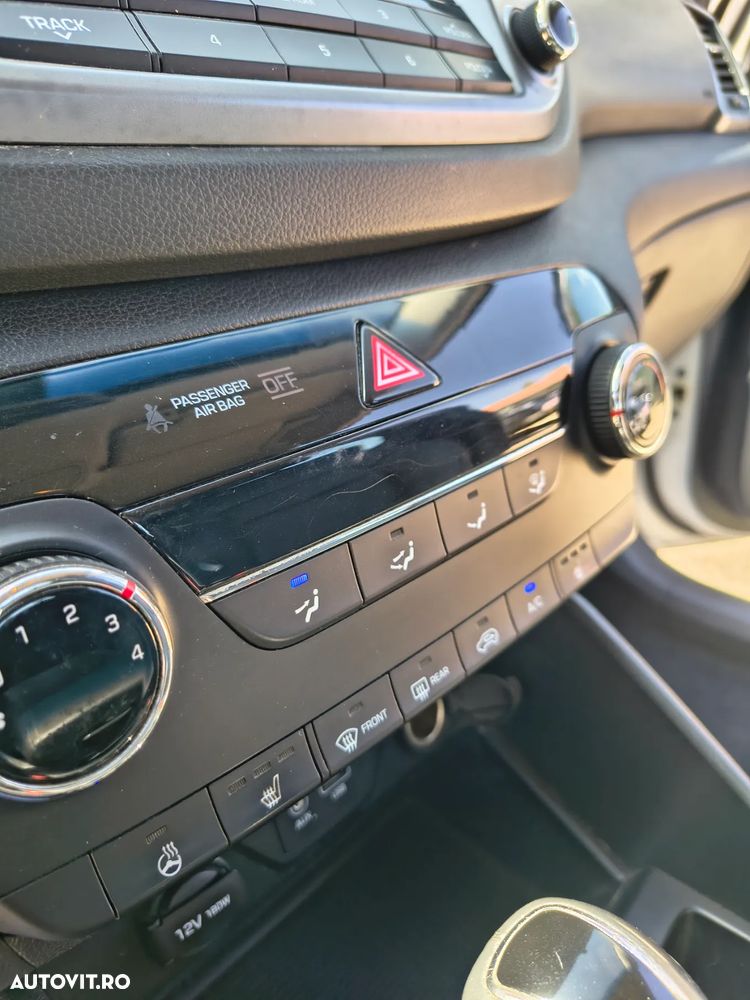 Hyundai Tucson blue 1.7 CRDi 2WD DCT Premium - 9