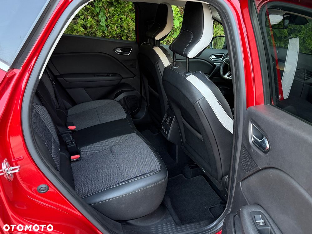 Renault Captur TCe 100 EXPERIENCE - 12