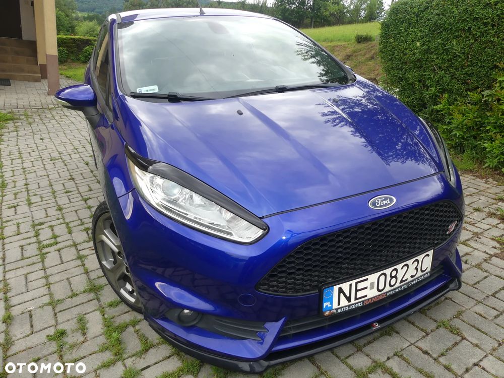 Ford Fiesta ST - 25