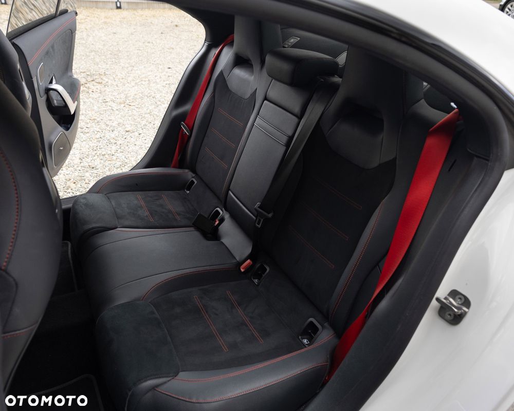 Mercedes-Benz CLA AMG 35 4-Matic 7G-DCT - 20