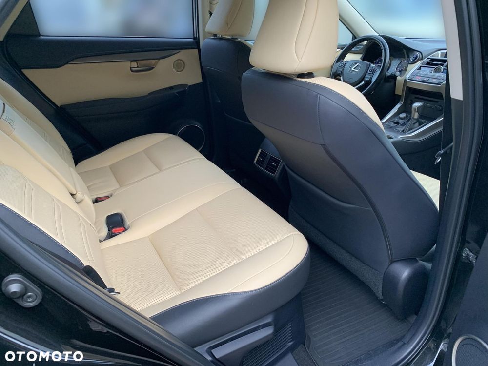 Lexus NX 300h Comfort AWD - 11