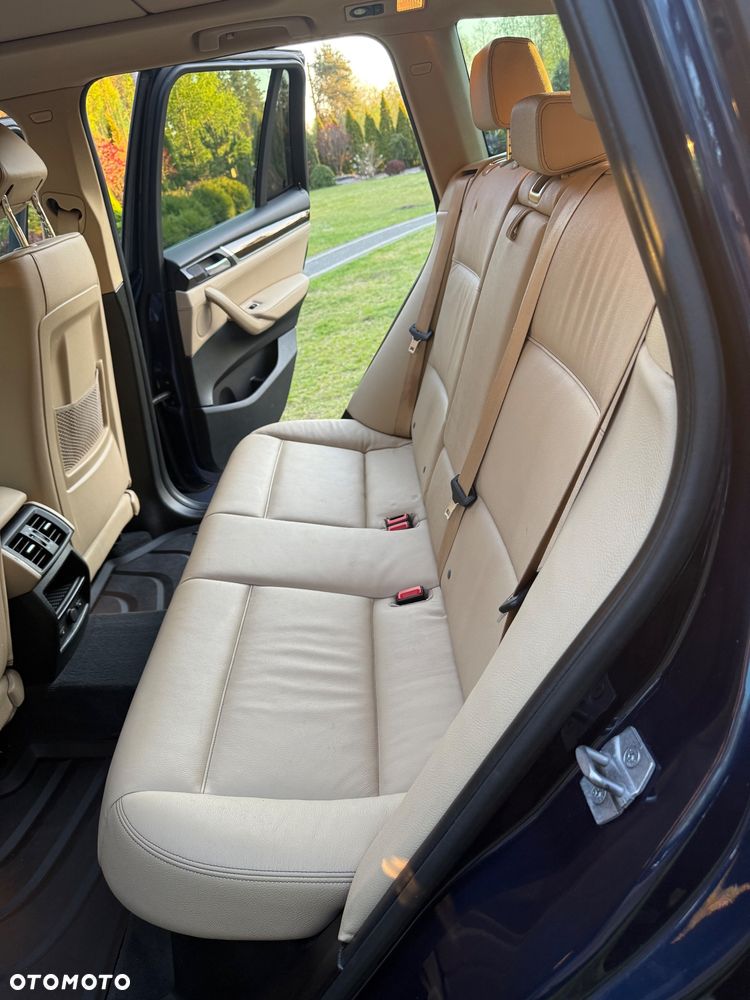 BMW X3 xDrive28i xLine - 24