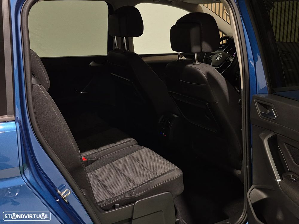 VW Touran 1.6 TDI Highline DSG - 34