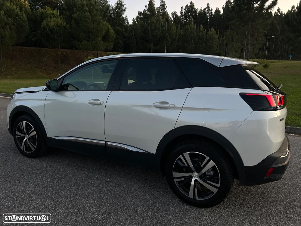 Peugeot 3008 1.6 Hybrid Allure Pack e-EAT8 - 3