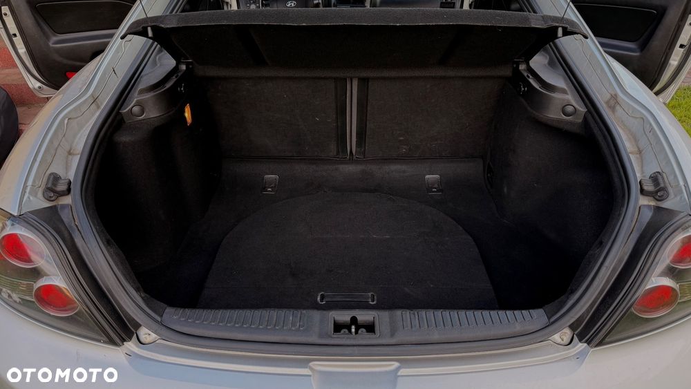 Hyundai Coupe 2.0 Dynamic - 12