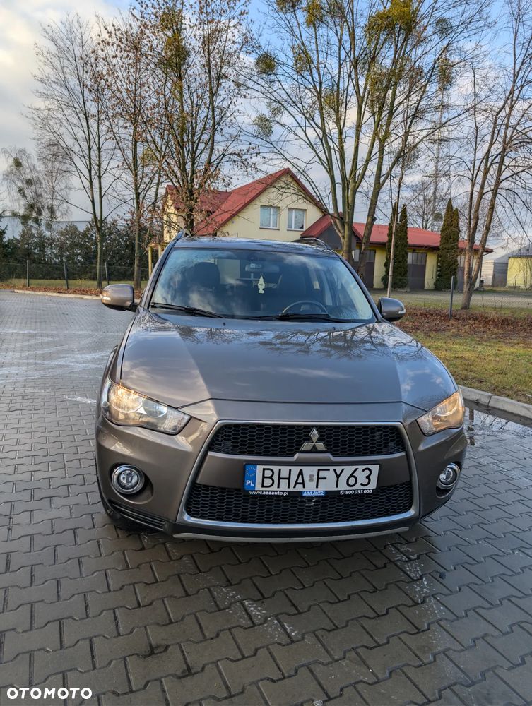 Mitsubishi Outlander 2.0 Intense NAVI 2WD EU5 - 4
