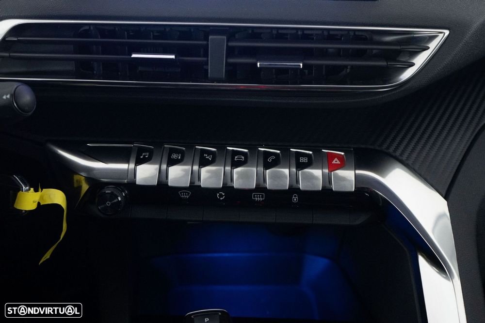 Peugeot 5008 1.2 PureTech Allure EAT8 - 19