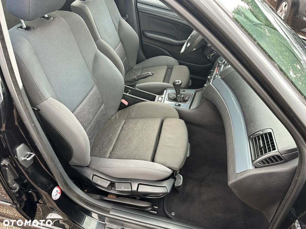 BMW Seria 3 316i - 22