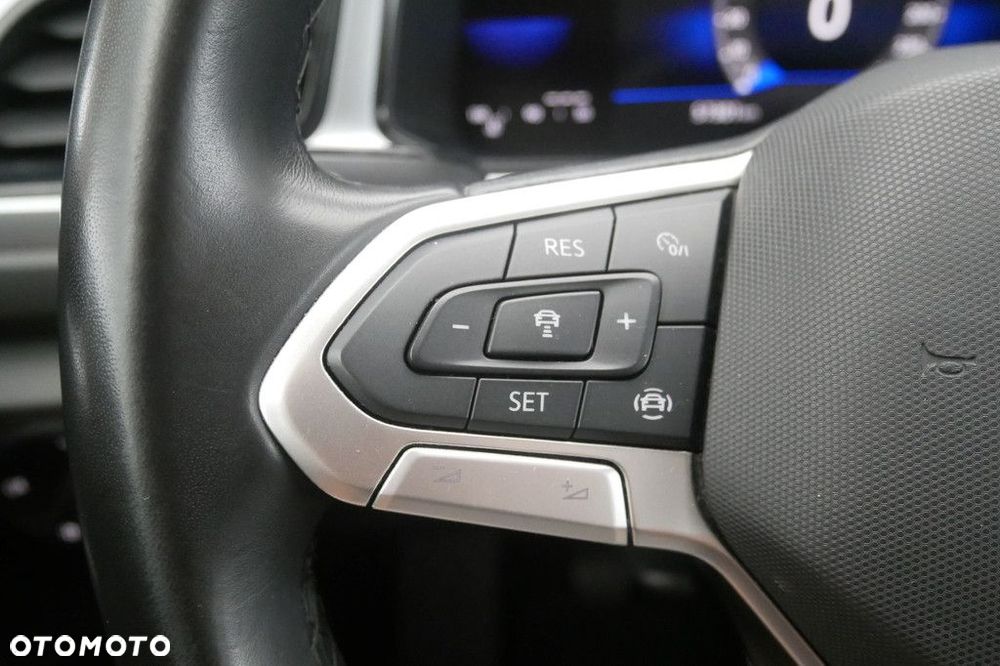 Volkswagen T-Roc 1.5 TSI Life - 21