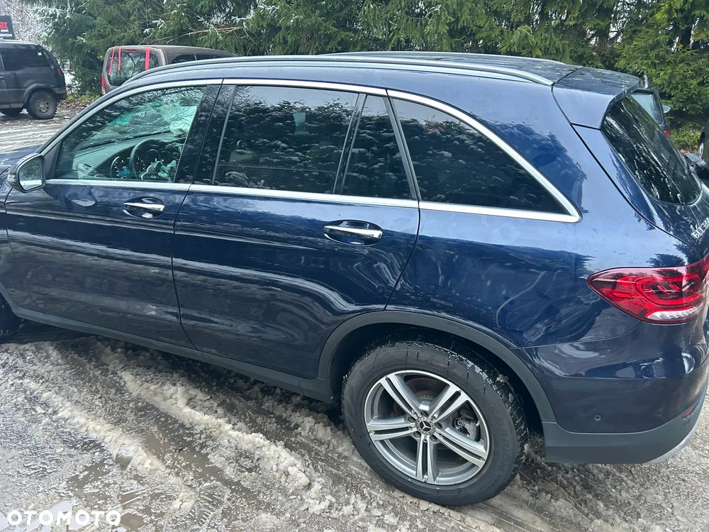 Mercedes-Benz GLC 300 4Matic 9G-TRONIC - 8