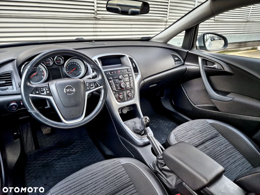 Opel Astra 1.4 T Business EU6 - 5