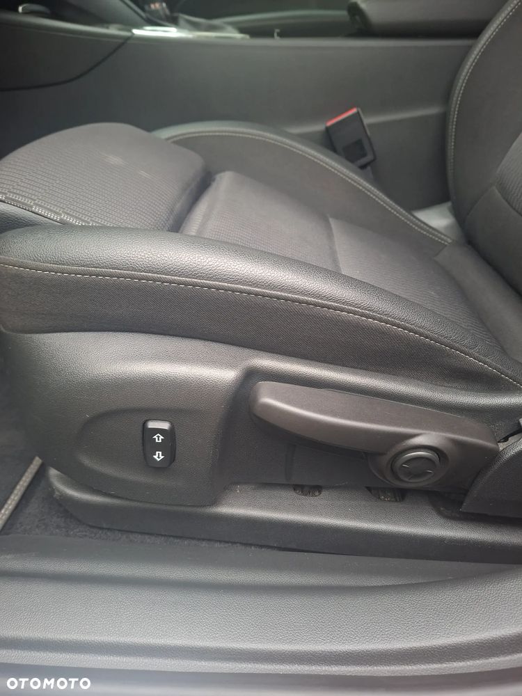 Opel Insignia 2.0 Exclusive - 25