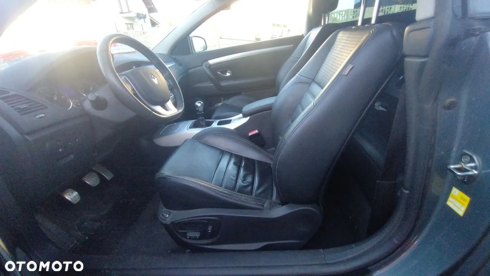 Renault Laguna 2.0T GT - 8
