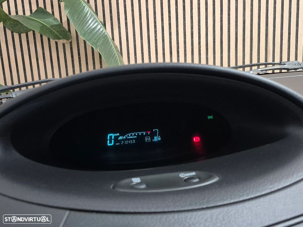 Toyota Yaris 1.0 Sol MMT AC - 15