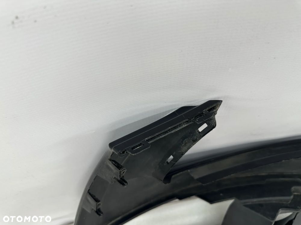 AUDI Q5 8R0 08- BOCZNA CZĘŚĆ / NAROŻNIK PRAWY ZDERZAKA PRZEDNIEGO PRZÓD BEZ SPRYSKÓW I PDC , NR 8R0807438 , NR AUKCJI BZ18 - 10