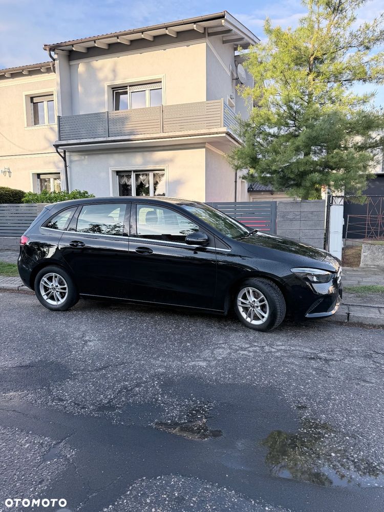 Mercedes-Benz Klasa B 180 d 7G-DCT - 2