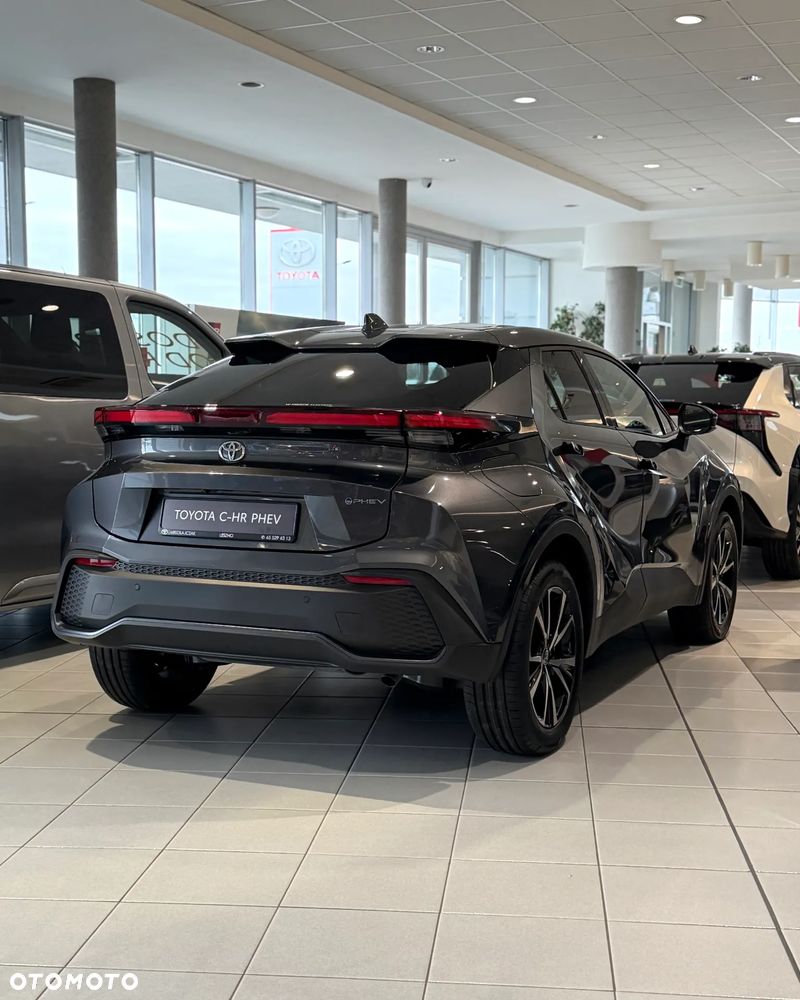 Toyota C-HR 2.0 PHEV Dynamic Force Style - 2