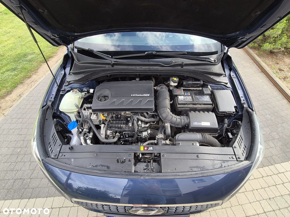 Hyundai i30 1.4 T-GDI Premiere Luxury - 16