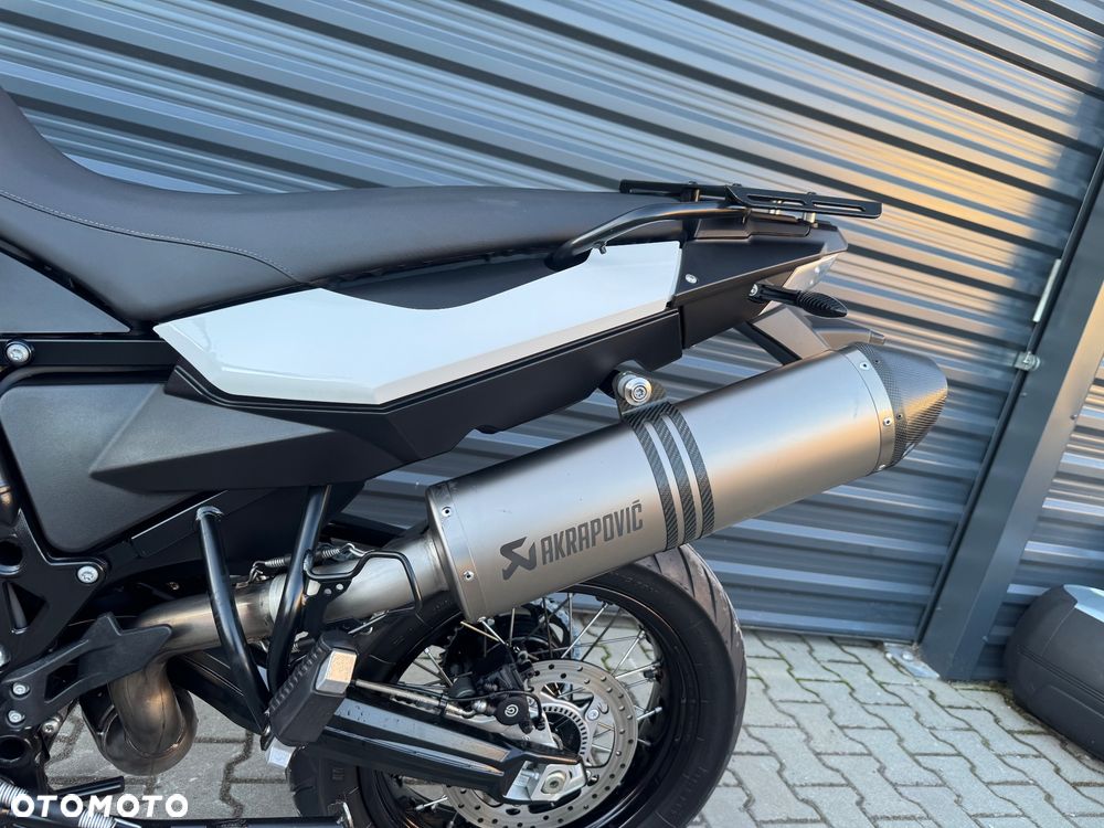 BMW F - 26