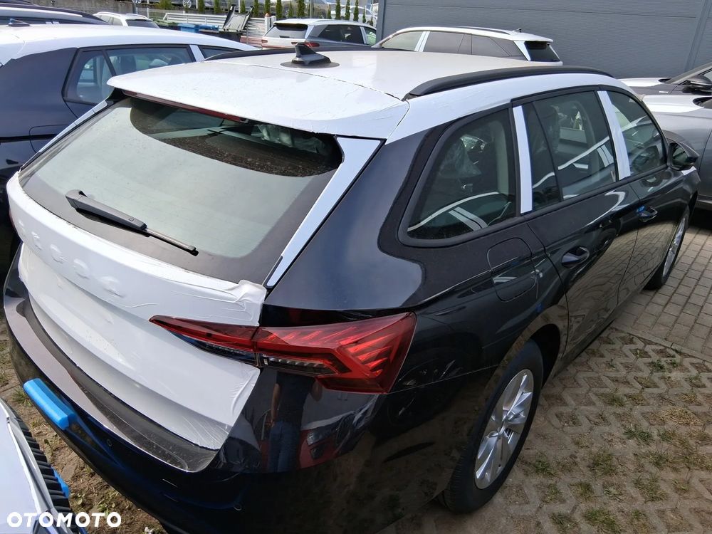Skoda Octavia 2.0 TDI Drive Essence DSG - 4