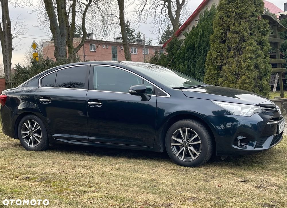 Toyota Avensis 1.8 Premium - 5