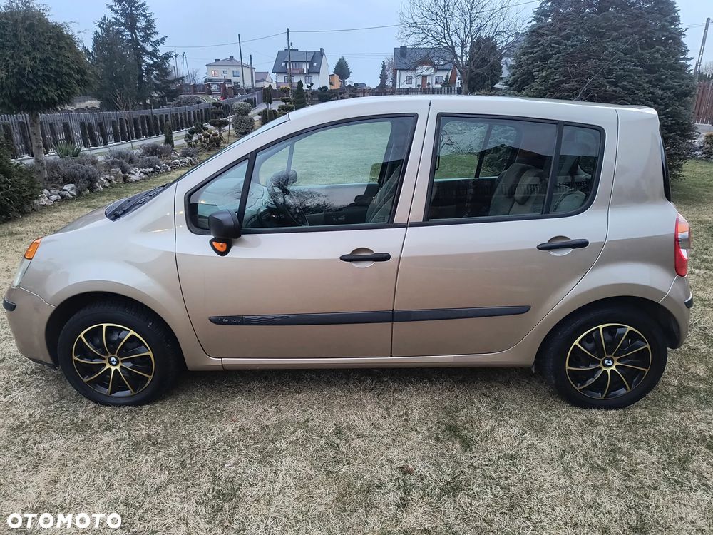 Renault Modus 1.4 16V Alize - 10