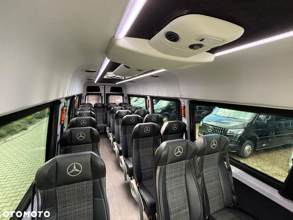 Mercedes-Benz Sprinter 516 24 miejsca - 22