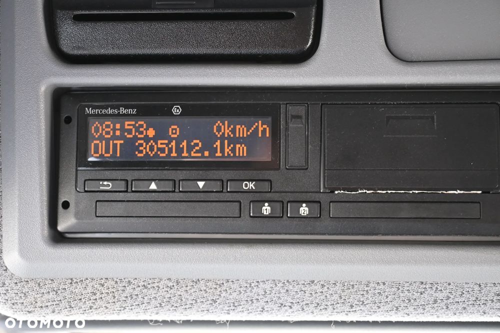 Mercedes-Benz Atego 1527 kontener 7,25 winda 2 T klima kamery - 21