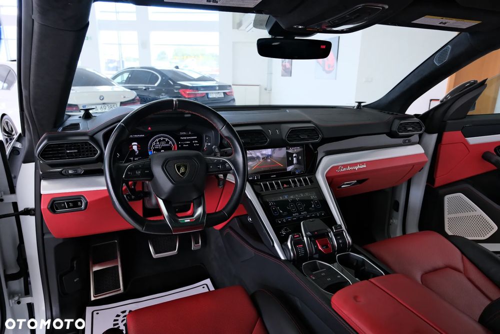 Lamborghini Urus - 22