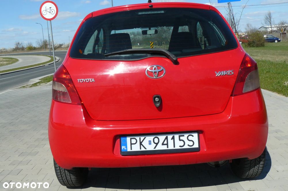 Toyota Yaris - 11