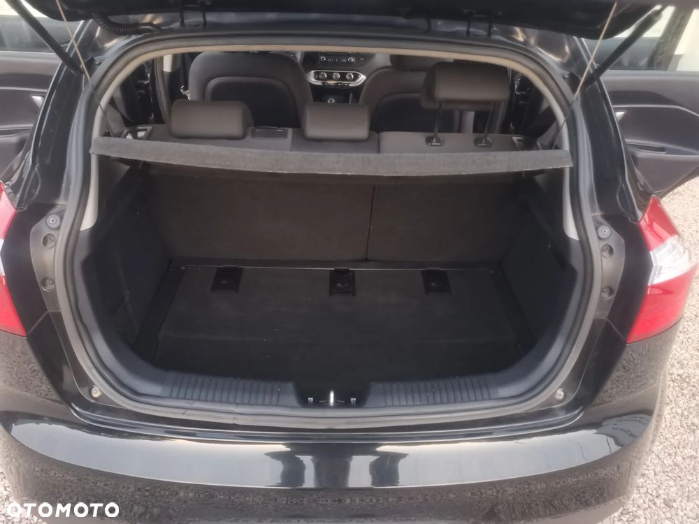 Kia Rio - 14