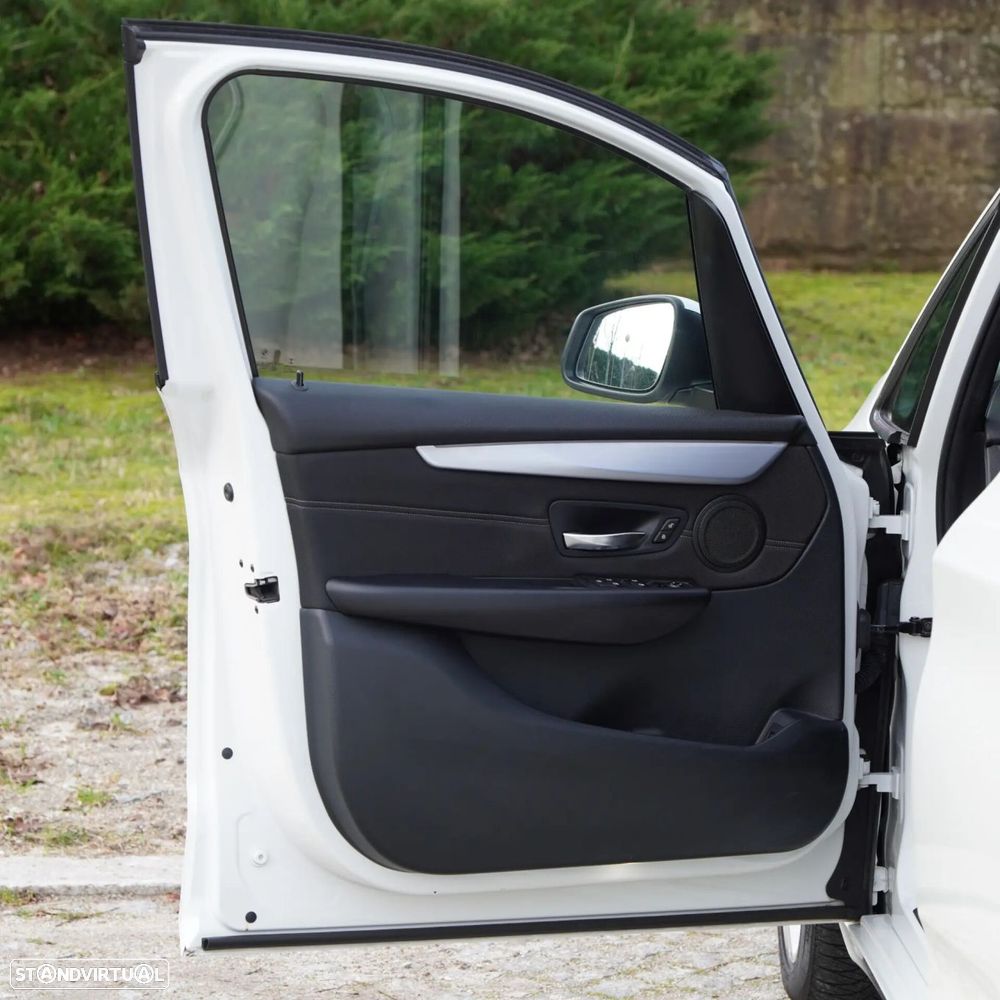 BMW 216 Active Tourer d - 28