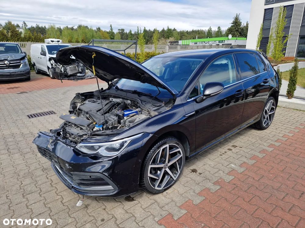 Volkswagen Golf 1.5 eTSI EVO Style DSG - 8