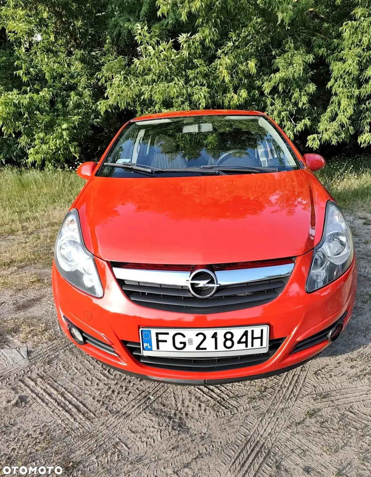Opel Corsa 1.4 16V Cosmo - 2