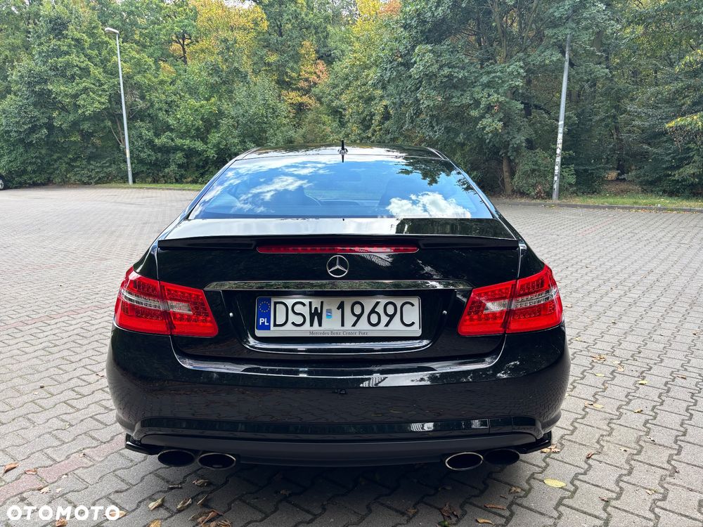 Mercedes-Benz Klasa E 350 CDI DPF Coupe BlueEFFICIENCY 7G-TRONIC Elegance - 9