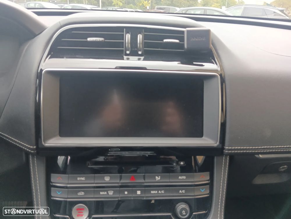 Jaguar F-Pace 2.0 i4D R-Sport Aut. - 14