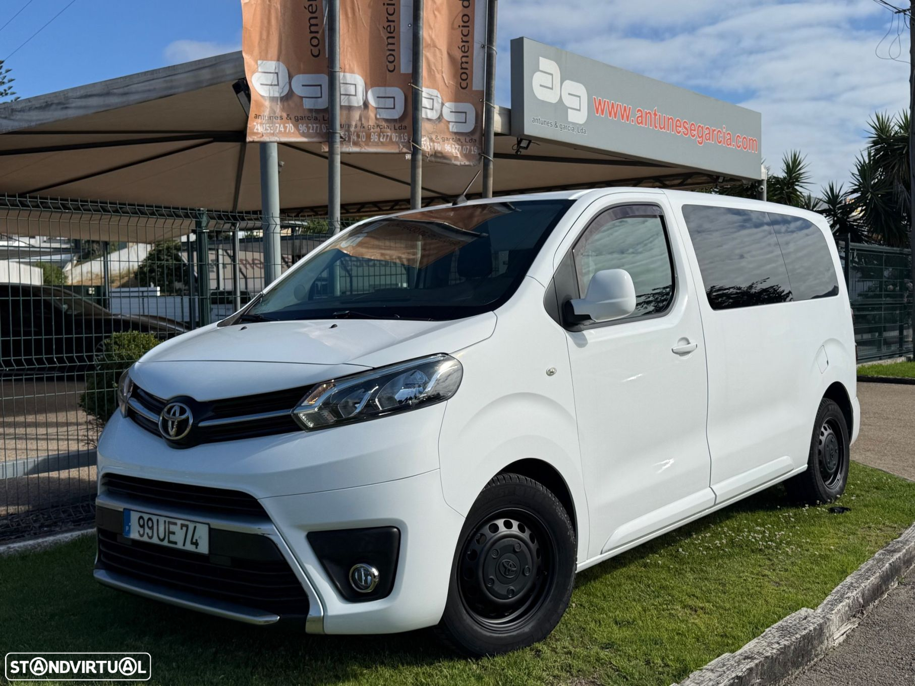 Toyota Proace Verso 1.6 D-4D L2 1.2T Comfort 9L TC+TAC - 32
