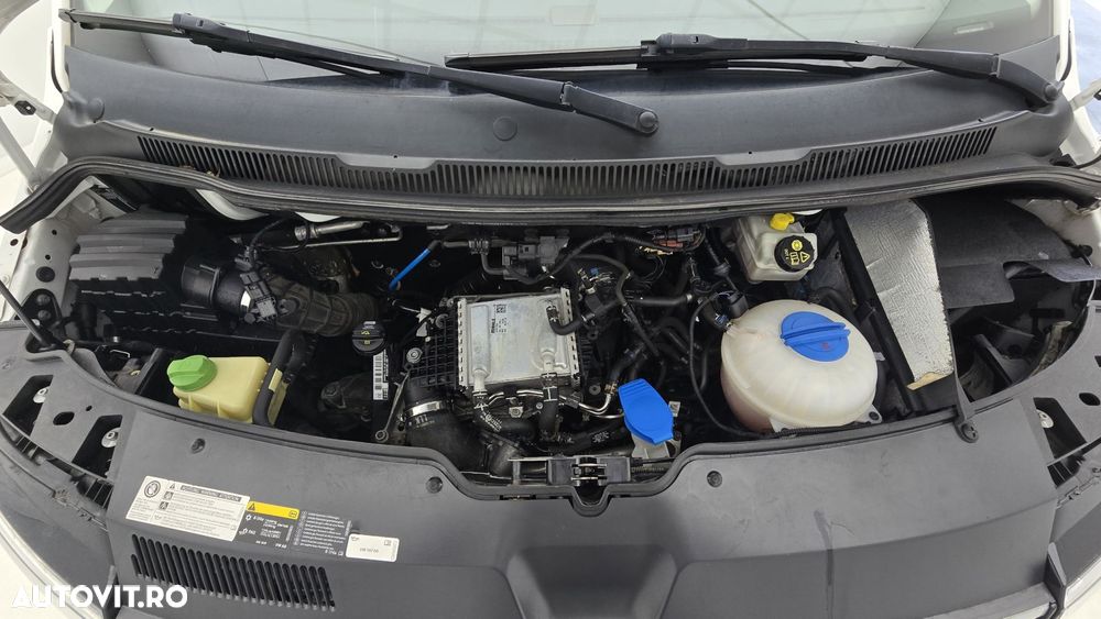 Volkswagen Transporter - 24