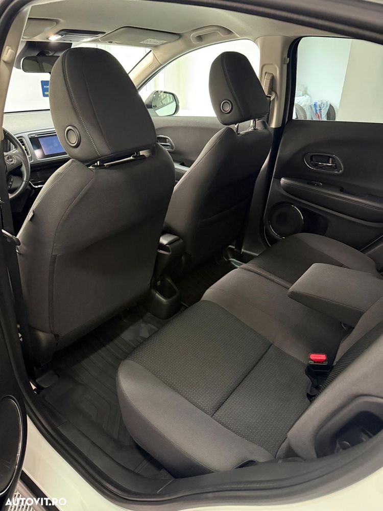 Honda HR-V 1.5 i-VTEC 4x2 CVT Elegance - 10