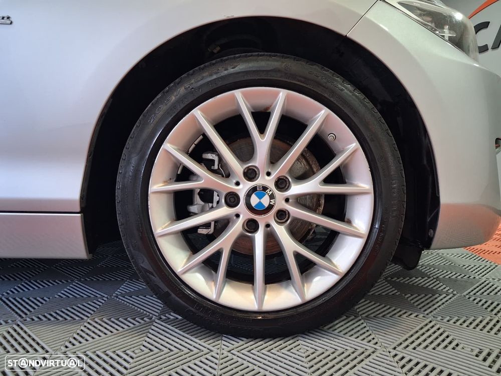 BMW 218 d Cabrio Line Sport - 11