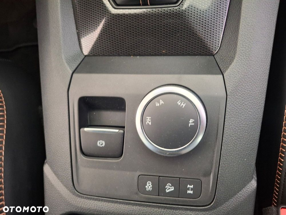 Volkswagen Amarok - 18