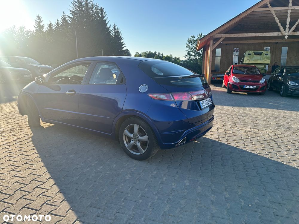 Honda Civic 1.4 i-VTEC - 6