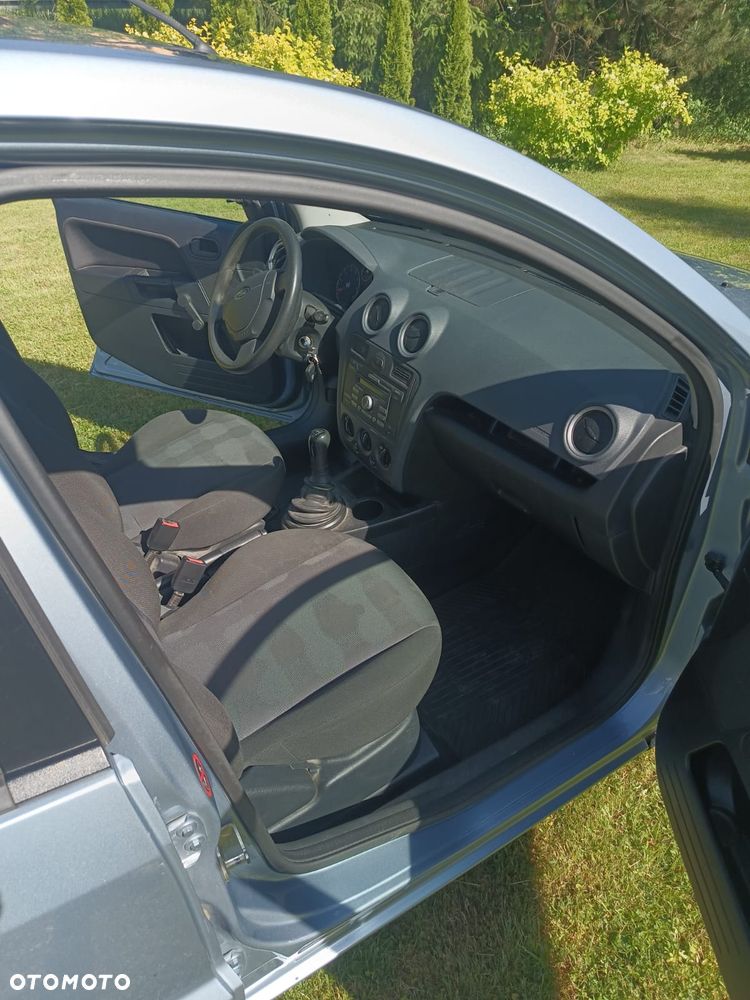Ford Fusion - 7