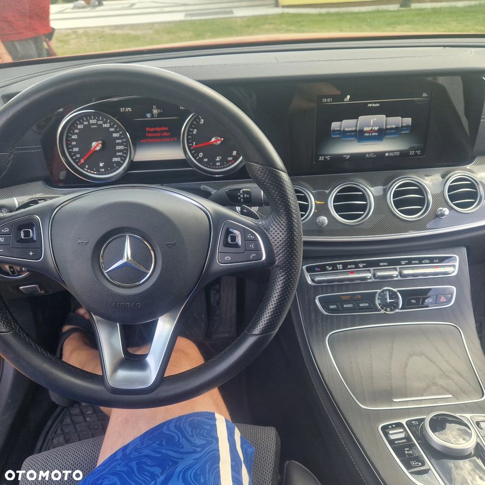 Mercedes-Benz Klasa E 200 4Matic 9G-TRONIC - 11