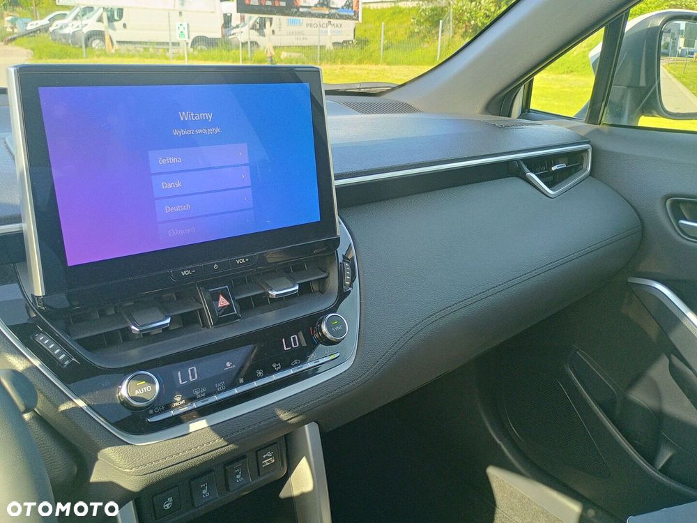 Toyota Corolla Cross 2.0 Hybrid Executive AWD - 25