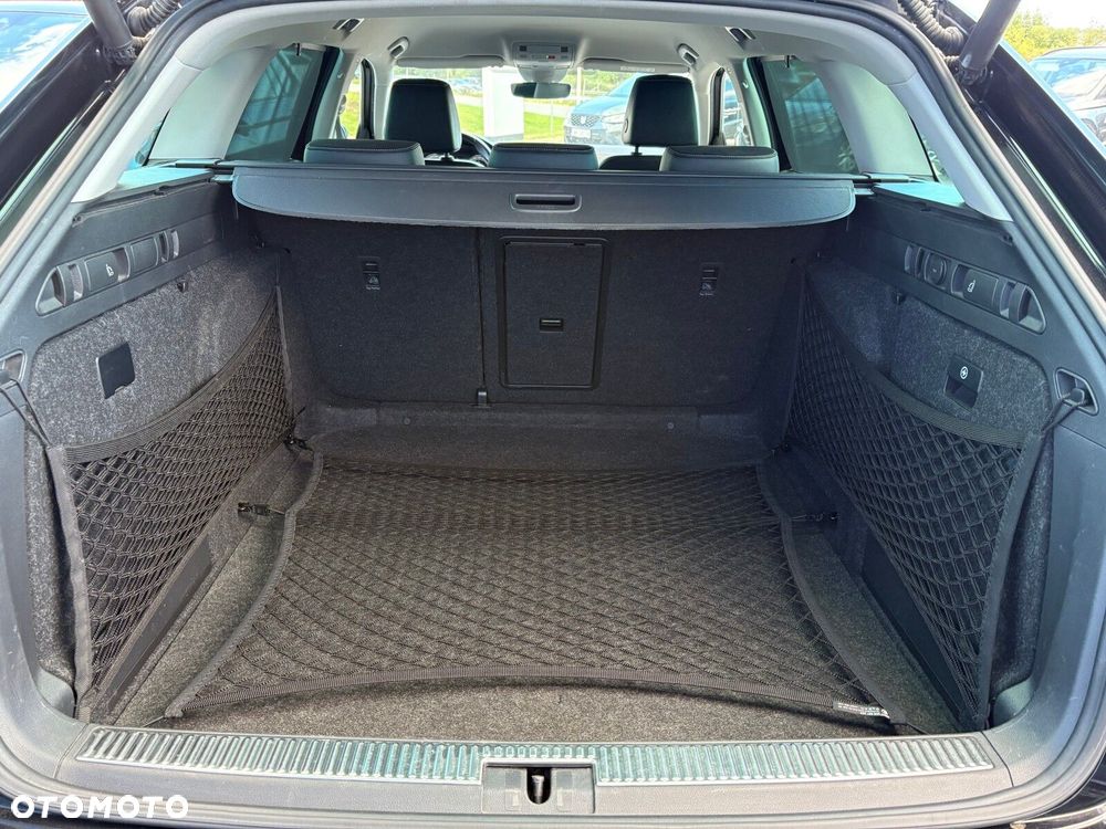 Skoda Superb 2.0 TDI SCR Style DSG - 20